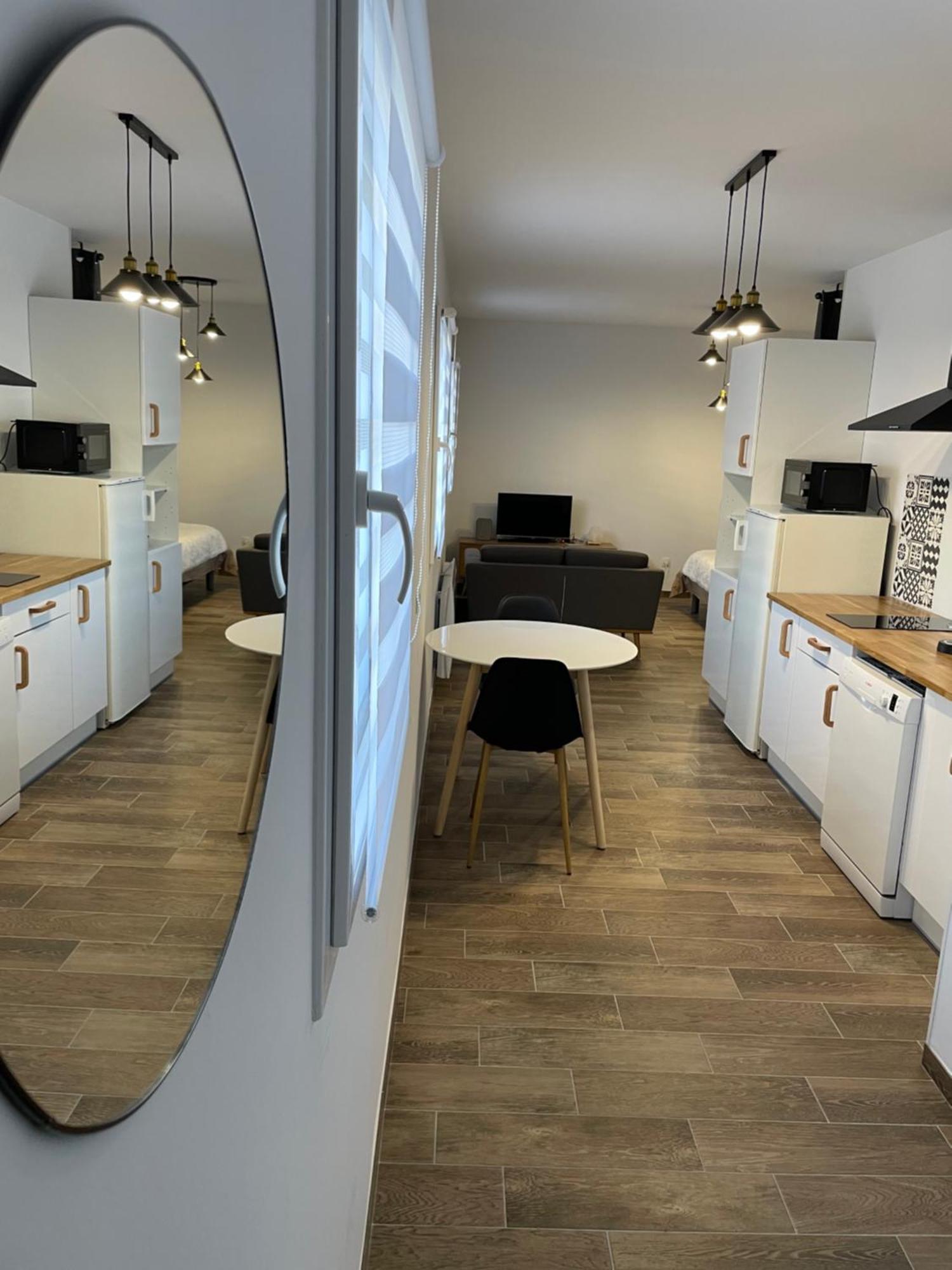 Studio Bien Situe & Tout Equipe Dans Une Maison Scionzier Extérieur photo